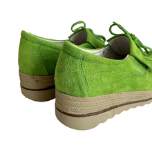 Cargar imagen en el visor de la galería, Mocasines Borlas para Mujer en Piel Gamuza