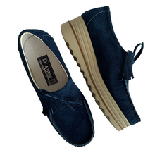 Cargar imagen en el visor de la galería, Mocasines Borlas para Mujer en Piel Gamuza
