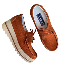 Cargar imagen en el visor de la galería, Mocasines Borlas para Mujer en Piel Gamuza