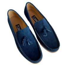 Cargar imagen en el visor de la galería, Mocasines Borlas para Hombre en Piel Gamuza