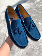 Cargar imagen en el visor de la galería, Mocasines Borlas para Hombre en Piel Gamuza